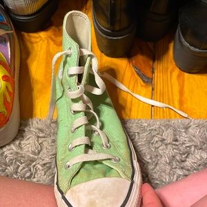 Converse high top tennis shoes